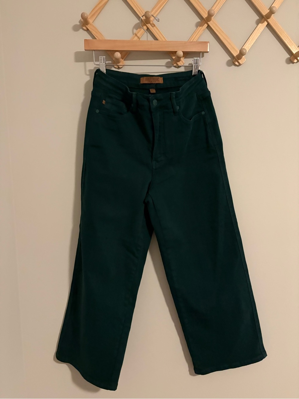 Judy Blue Dark Green Wide Leg Crop Jeans size 27